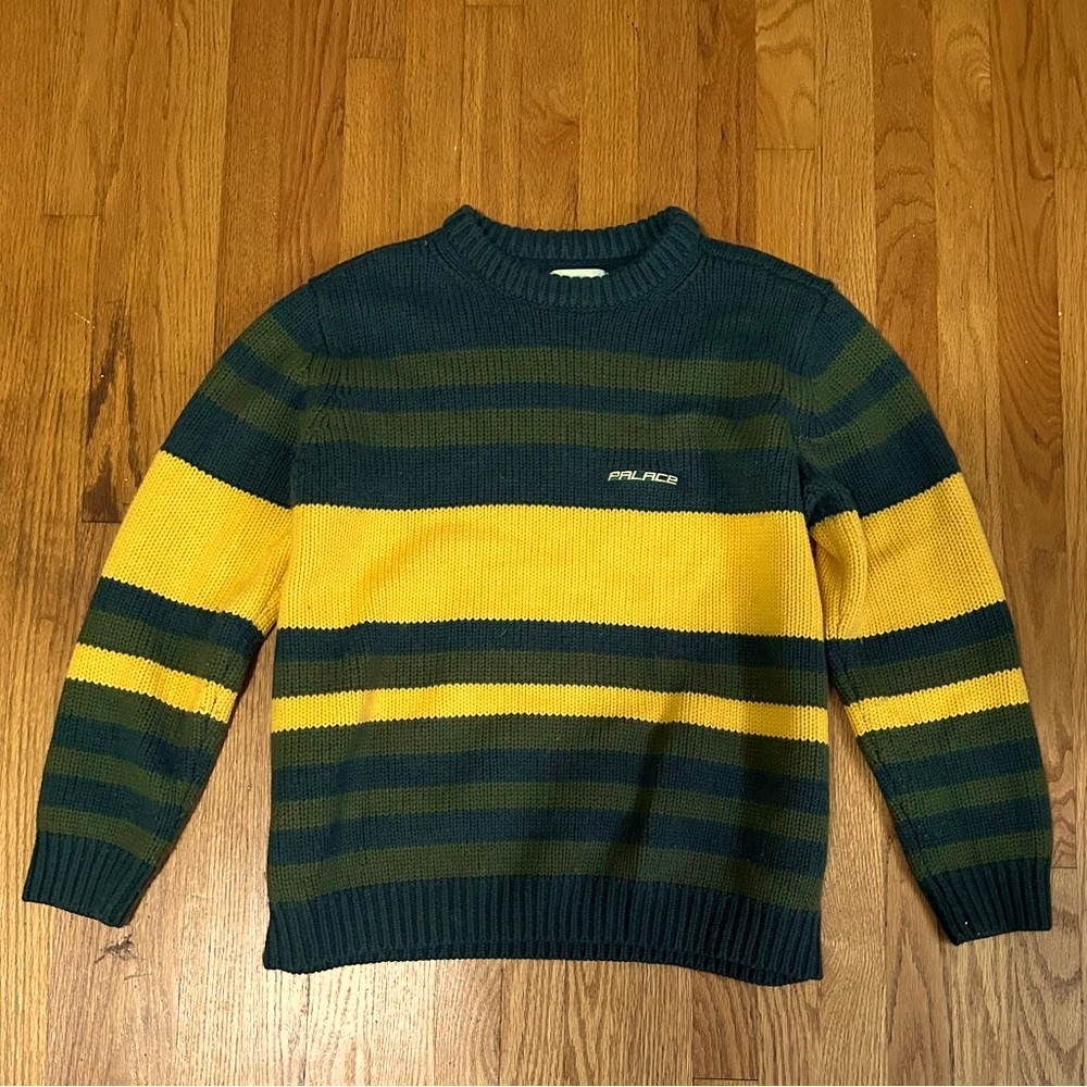 Palace Sweater New this season, extremely comfortable, size XL.